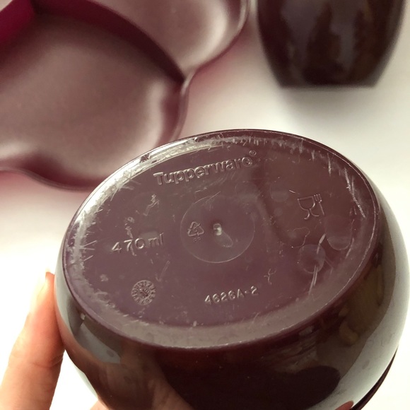 TUPPERWARE Holiday Sparkling chip and dip bowl serving tray set Burgundy - Picture 9 of 16